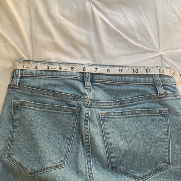 J crew 8" toothpick jean in Light wash - Picture 5 of 9
